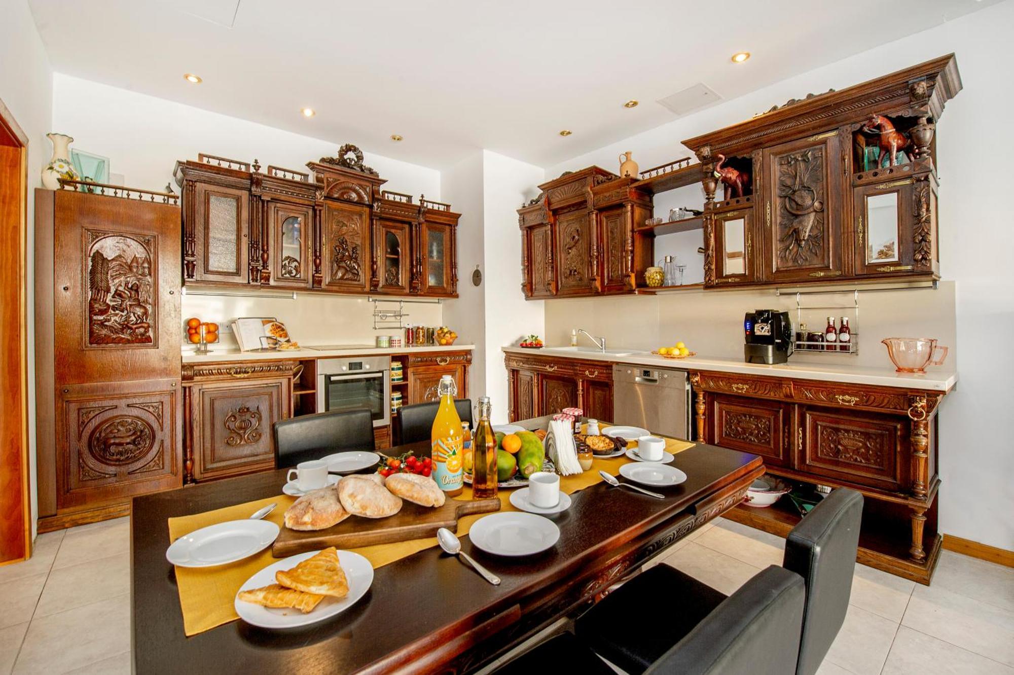 St. Julians Portomaso Marina Antique Apartment